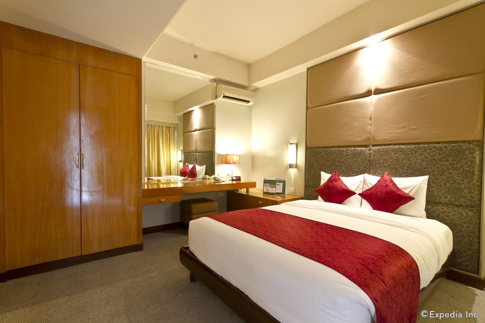 Sotogrande Hotel And Resort Lapu-Lapu City Exterior photo