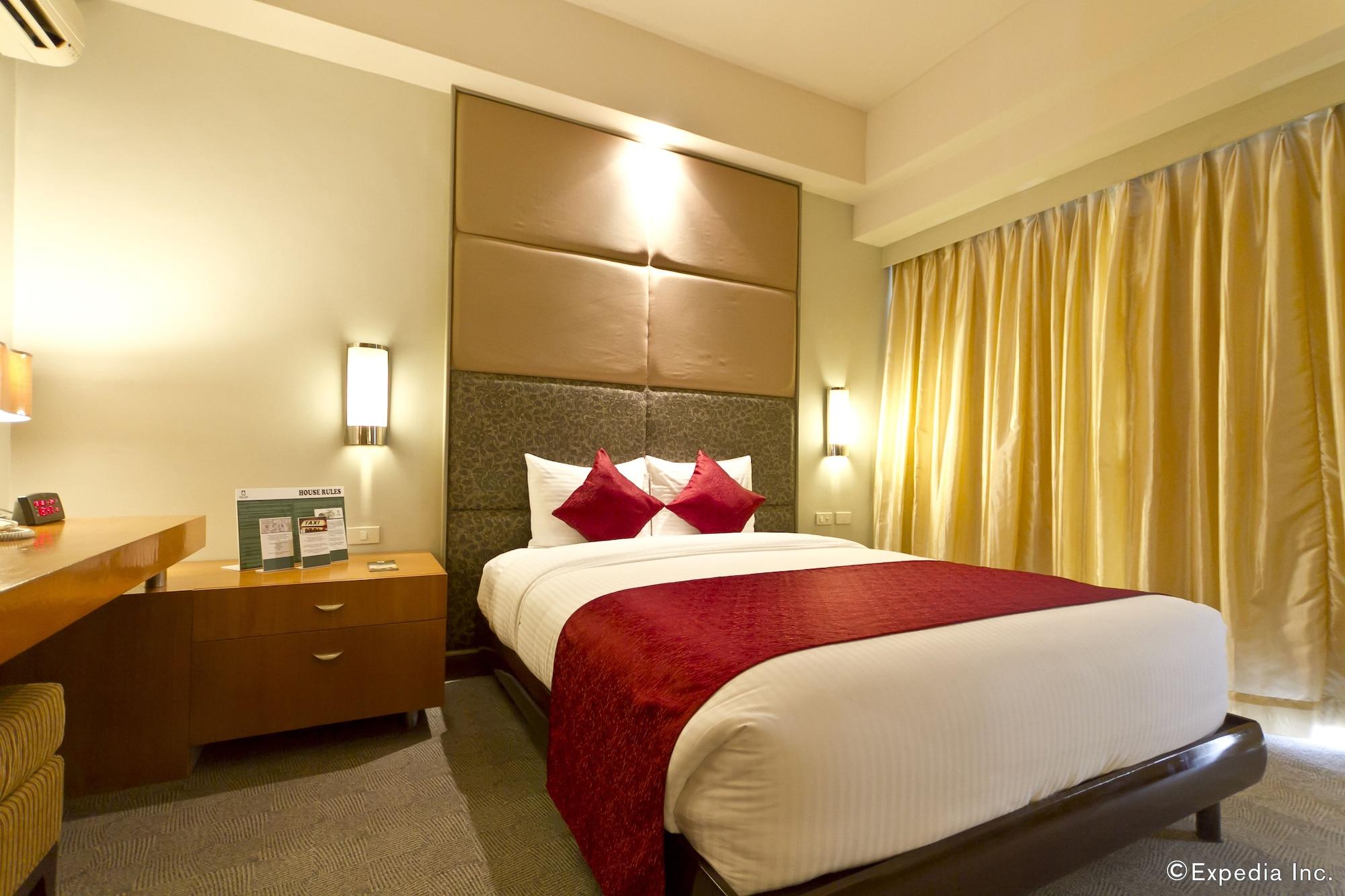 Sotogrande Hotel And Resort Lapu-Lapu City Exterior photo