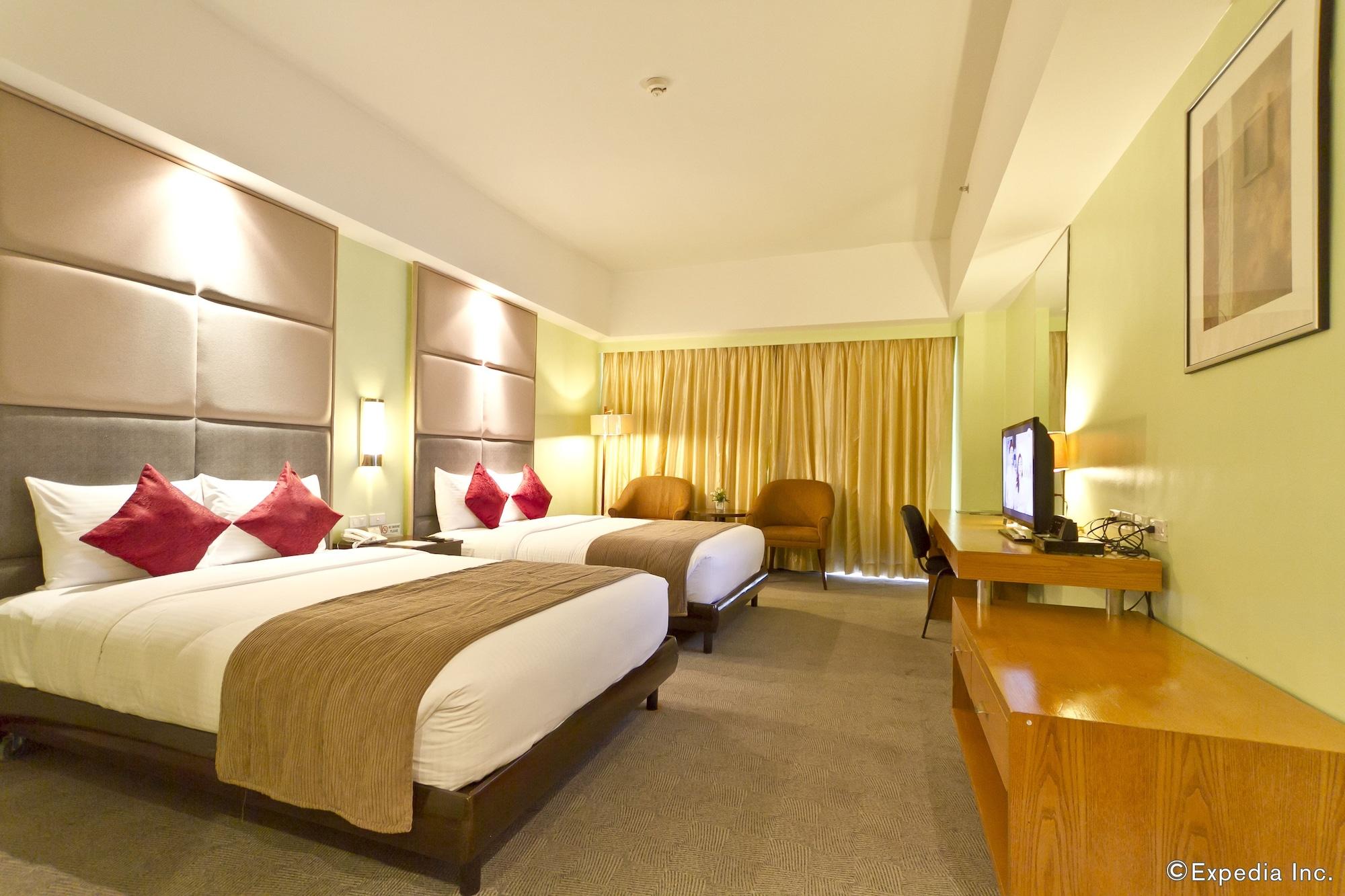 Sotogrande Hotel And Resort Lapu-Lapu City Exterior photo